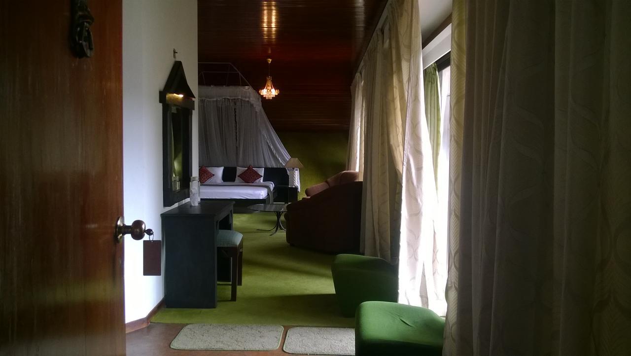 Nilani Hotel 拉特纳普勒 外观 照片