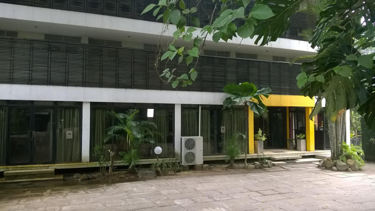 Nilani Hotel 拉特纳普勒 外观 照片